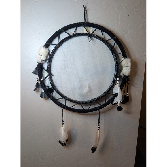 Large Velvet Sheild Wolf Dream Catcher 25" Diameter - Picture 2 of 4